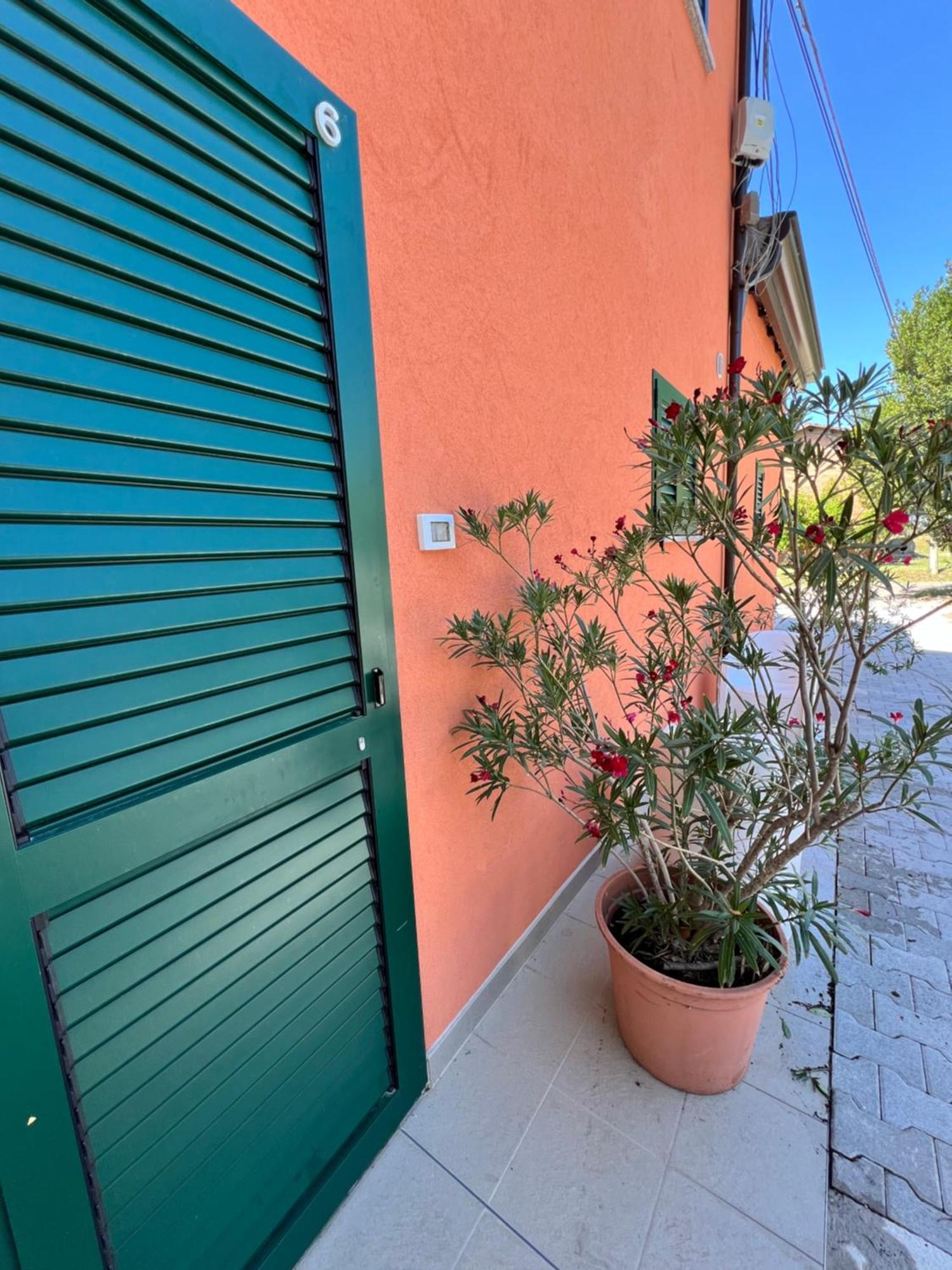 Guesthouse La Casa Di Giada อิโมลา ภายนอก รูปภาพ
