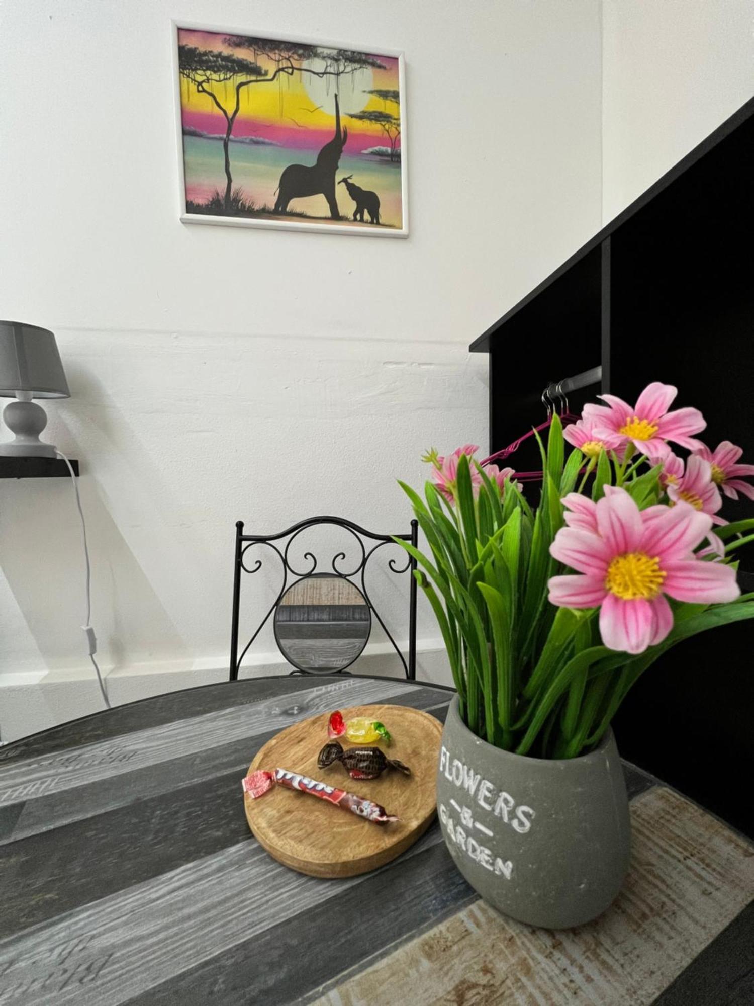 Guesthouse La Casa Di Giada อิโมลา ภายนอก รูปภาพ