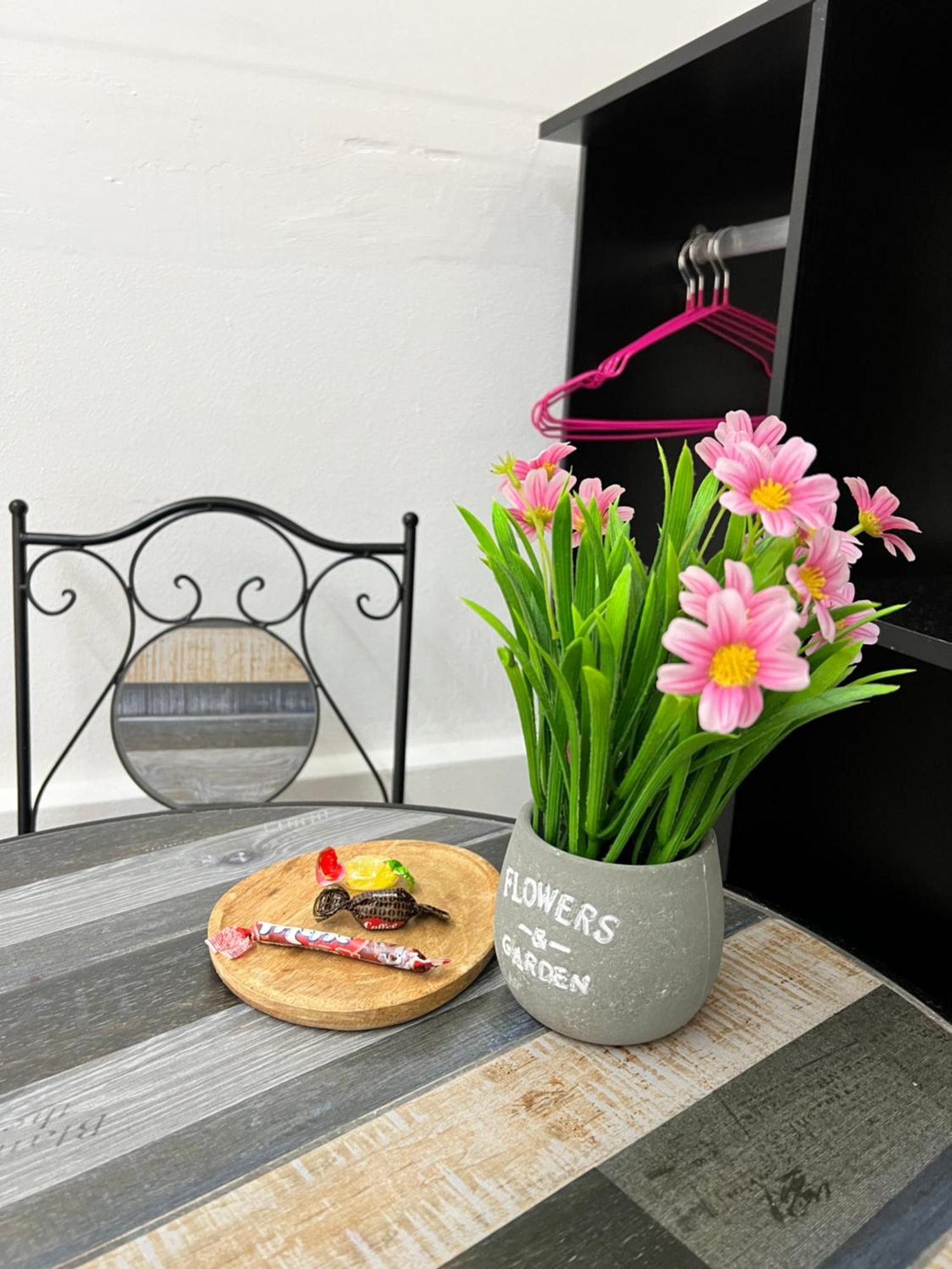 Guesthouse La Casa Di Giada อิโมลา ภายนอก รูปภาพ